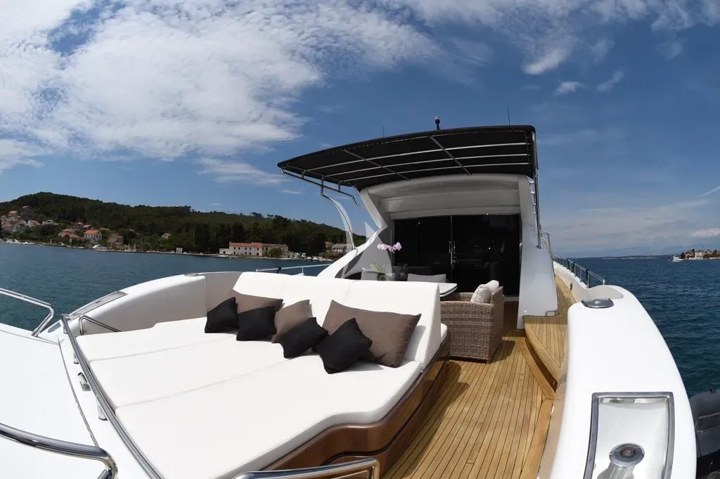 Crewed Motor Yacht SCORPIO photo 4
