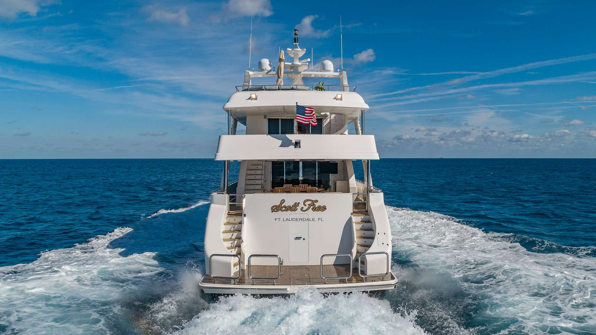 Luxury Crewed Motor Yacht SCOTT FREE photo 3