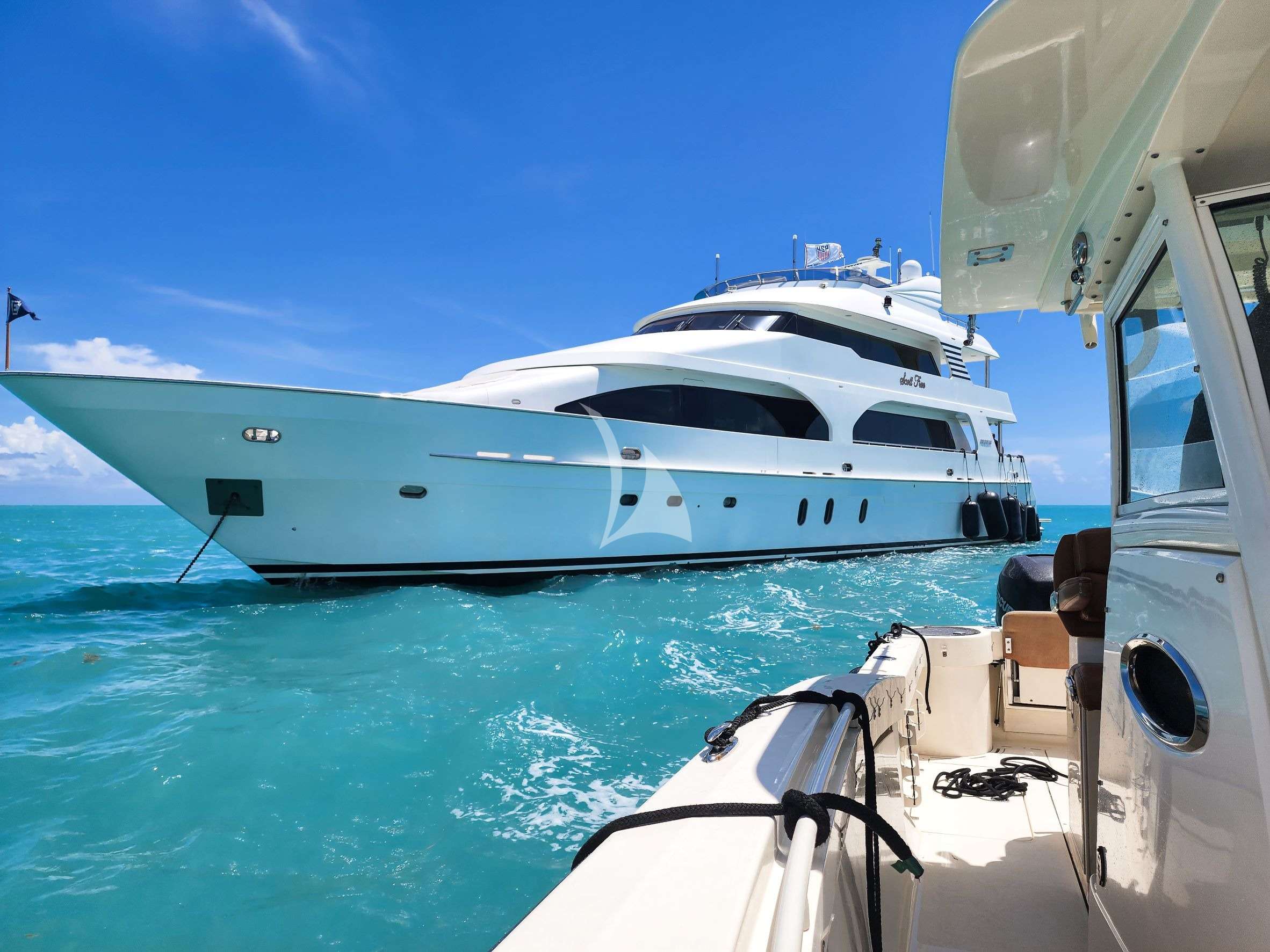 Luxury Crewed Motor Yacht SCOTT FREE photo 4