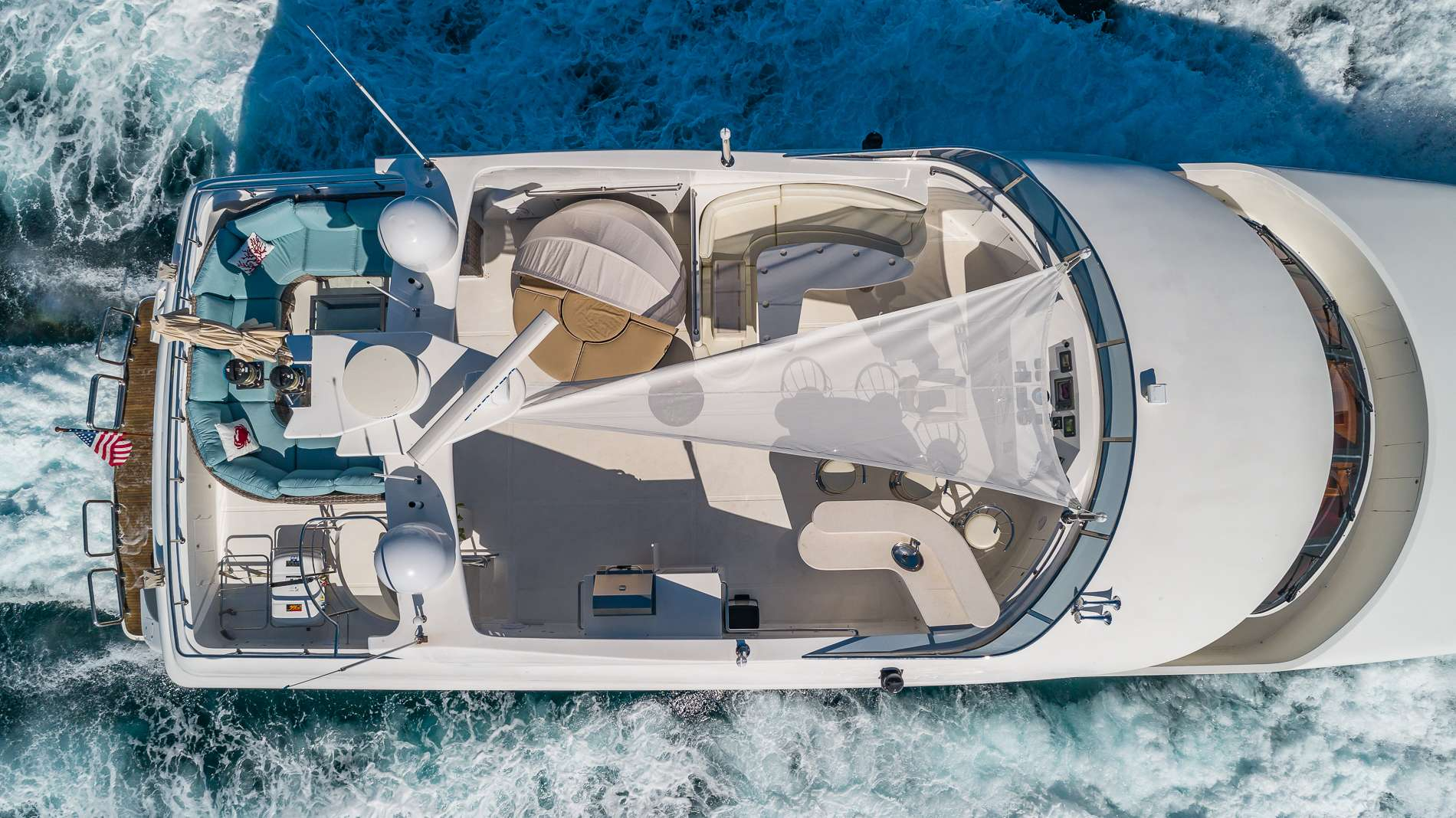 Luxury Crewed Motor Yacht SCOTT FREE photo 6