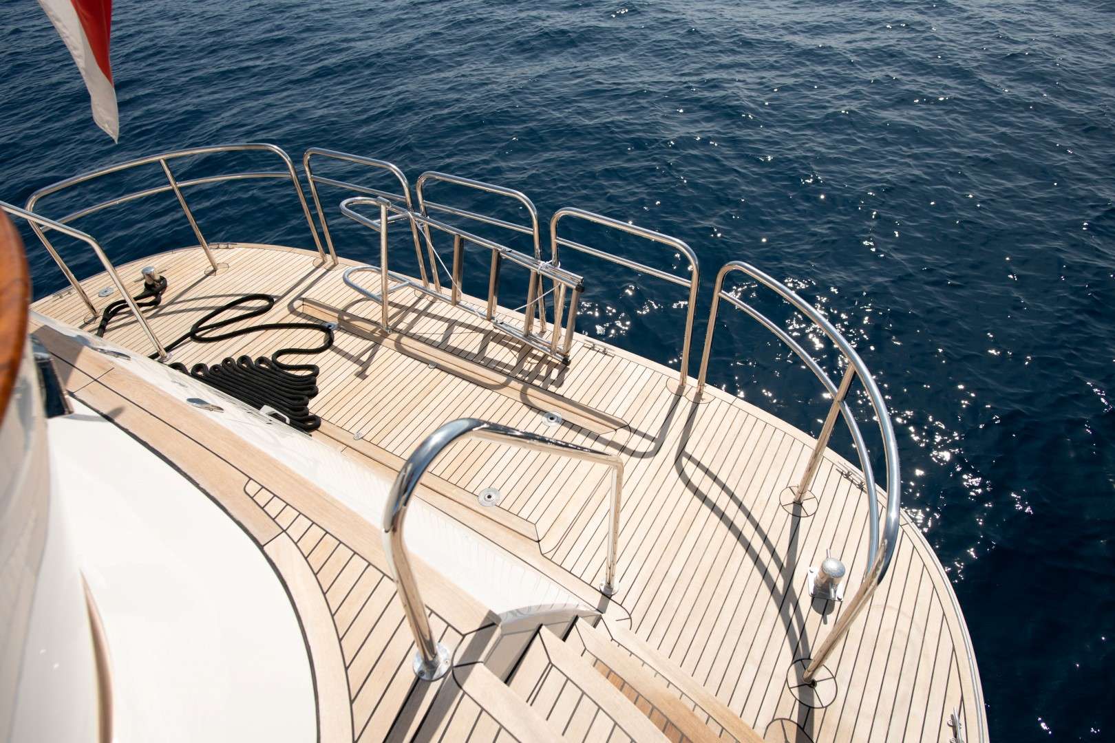 Luxury Crewed Motor Yacht SEA BREEZE II photo 3