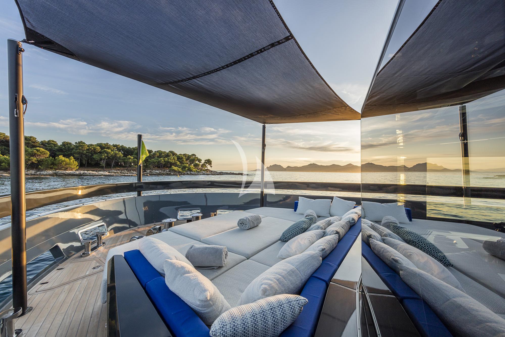 Luxury Crewed Motor Yacht SEA CORAL II photo 6