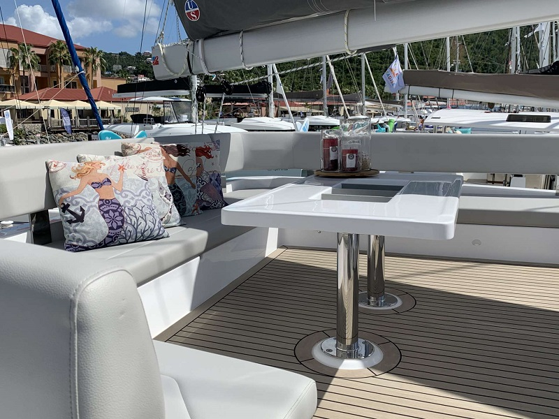 Luxury Crewed Catamaran SEA DOG photo 4