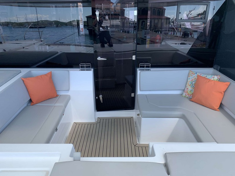 Luxury Crewed Catamaran SEA DOG photo 5