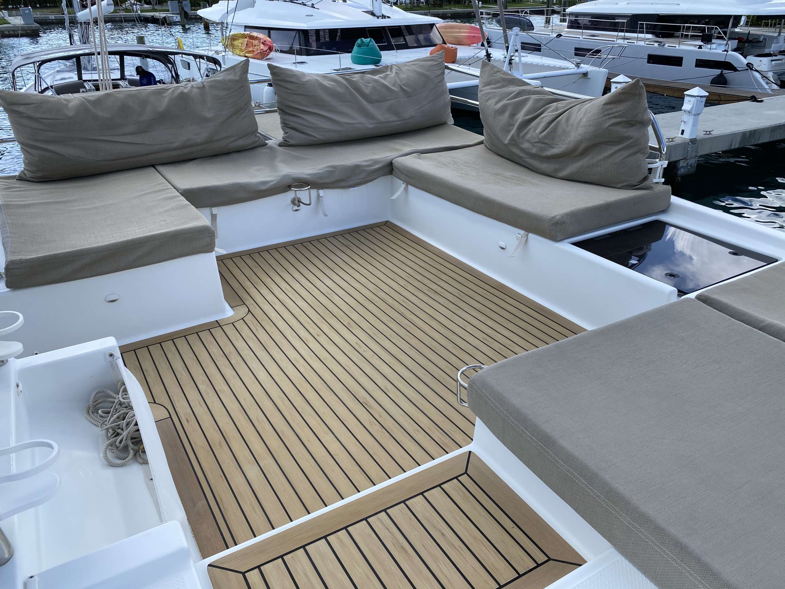 Luxury Crewed Catamaran CASHMERE photo 3