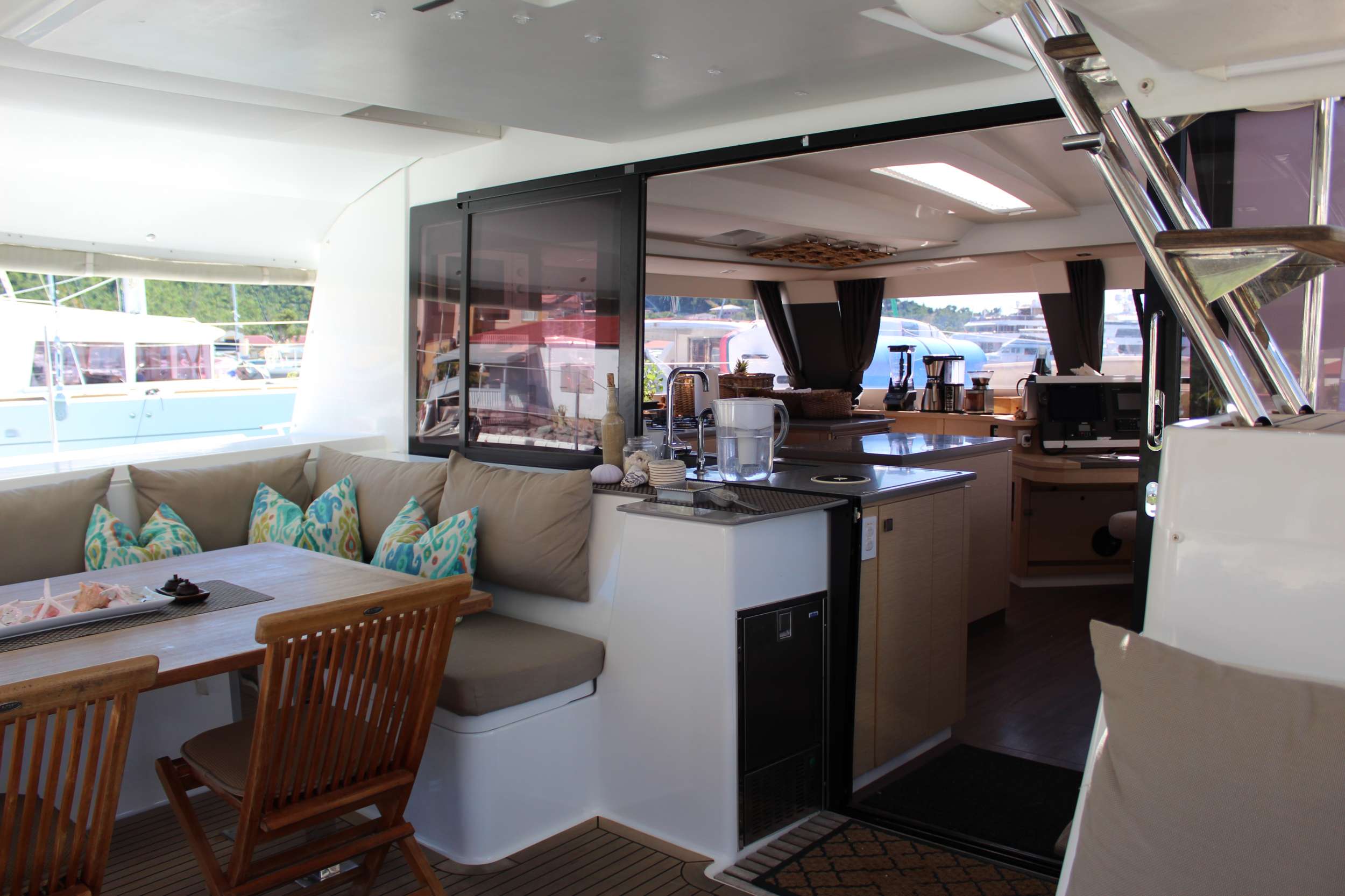 Luxury Crewed Catamaran CASHMERE photo 5