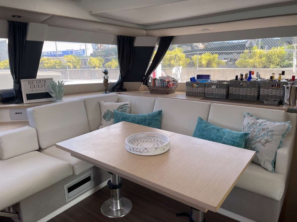 Luxury Crewed Catamaran CASHMERE photo 8