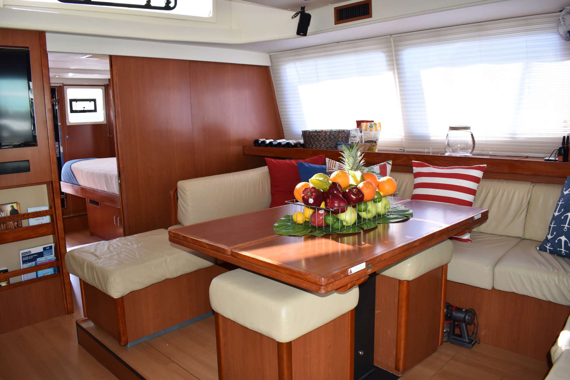 Crewed Catamaran SEA ESTA photo 6