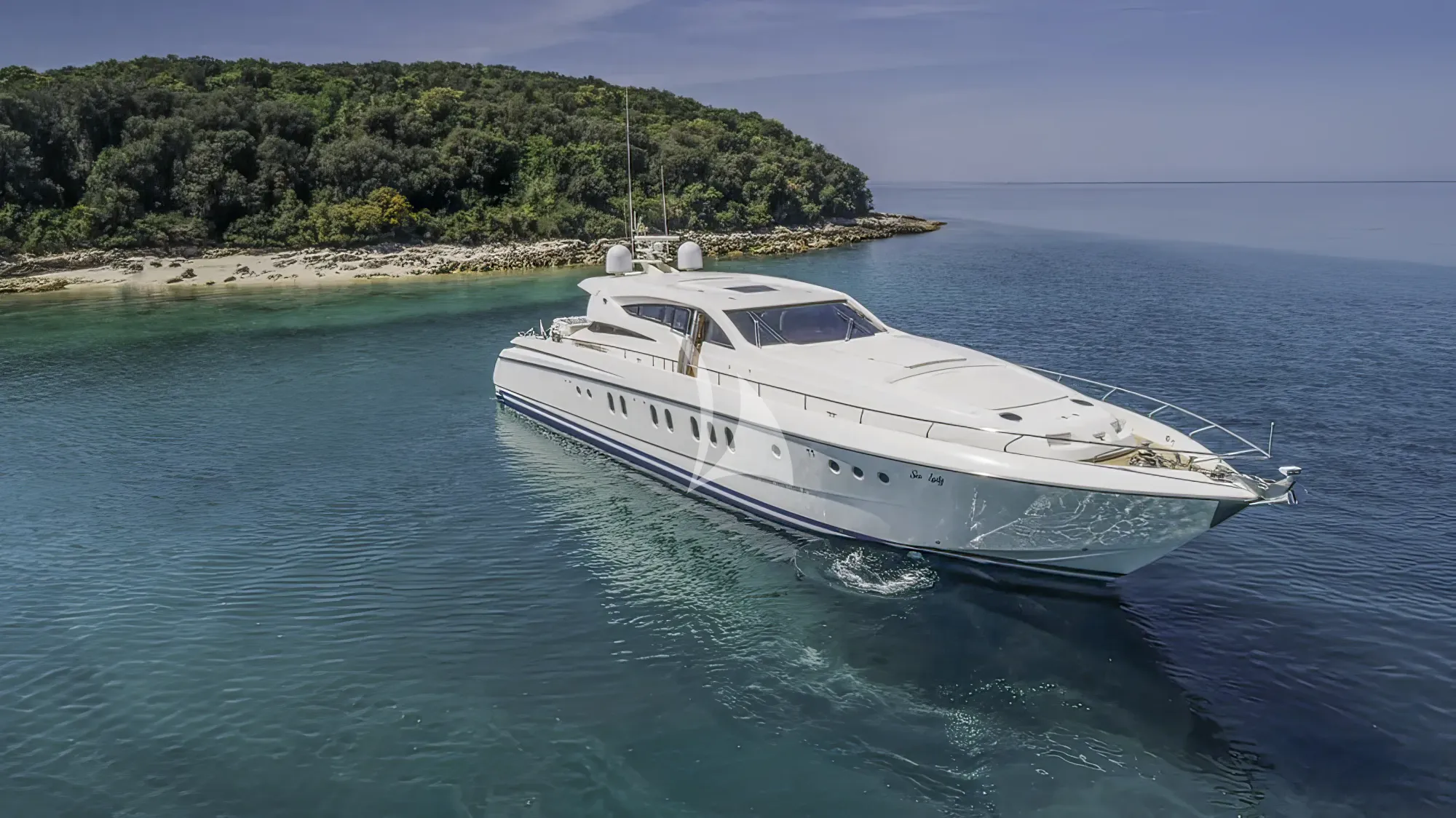 Crewed Motor Yacht SEA LADY photo 4