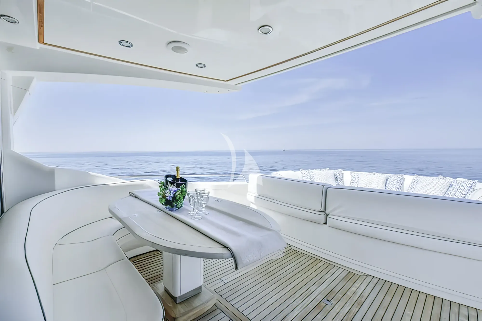 Crewed Motor Yacht SEA LADY photo 8