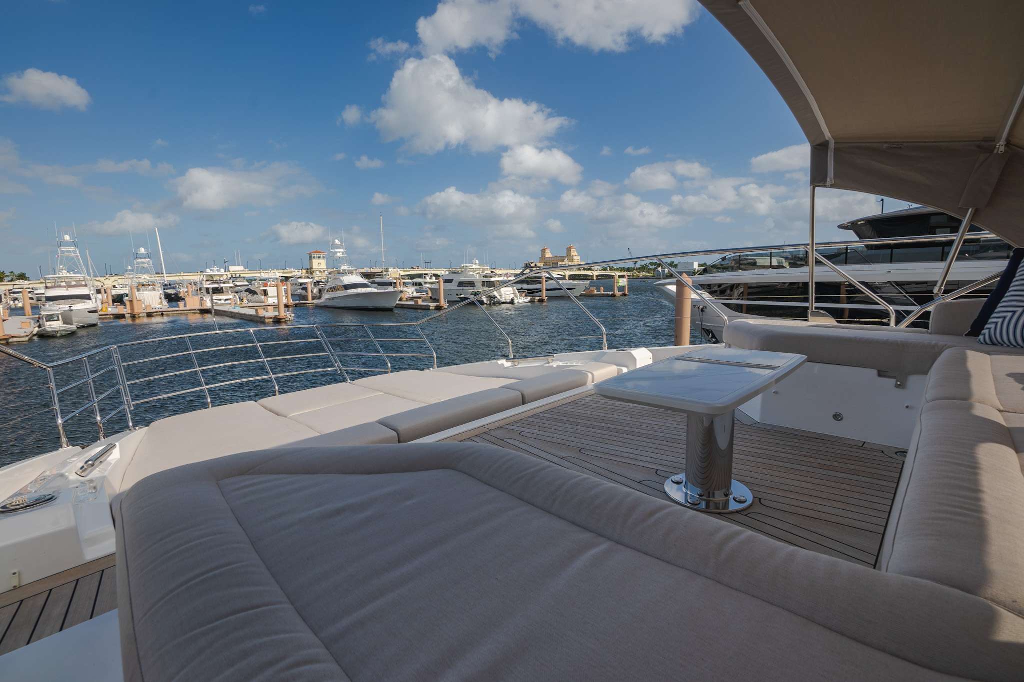 Luxury Crewed Motor Yacht SEA OWL photo 4