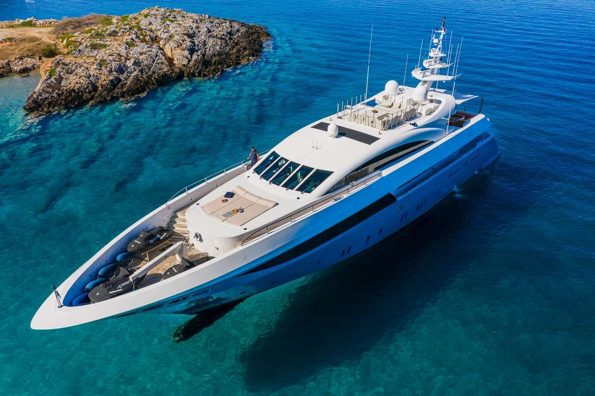 Luxury Crewed Motor Yacht SEA WOLF photo 3