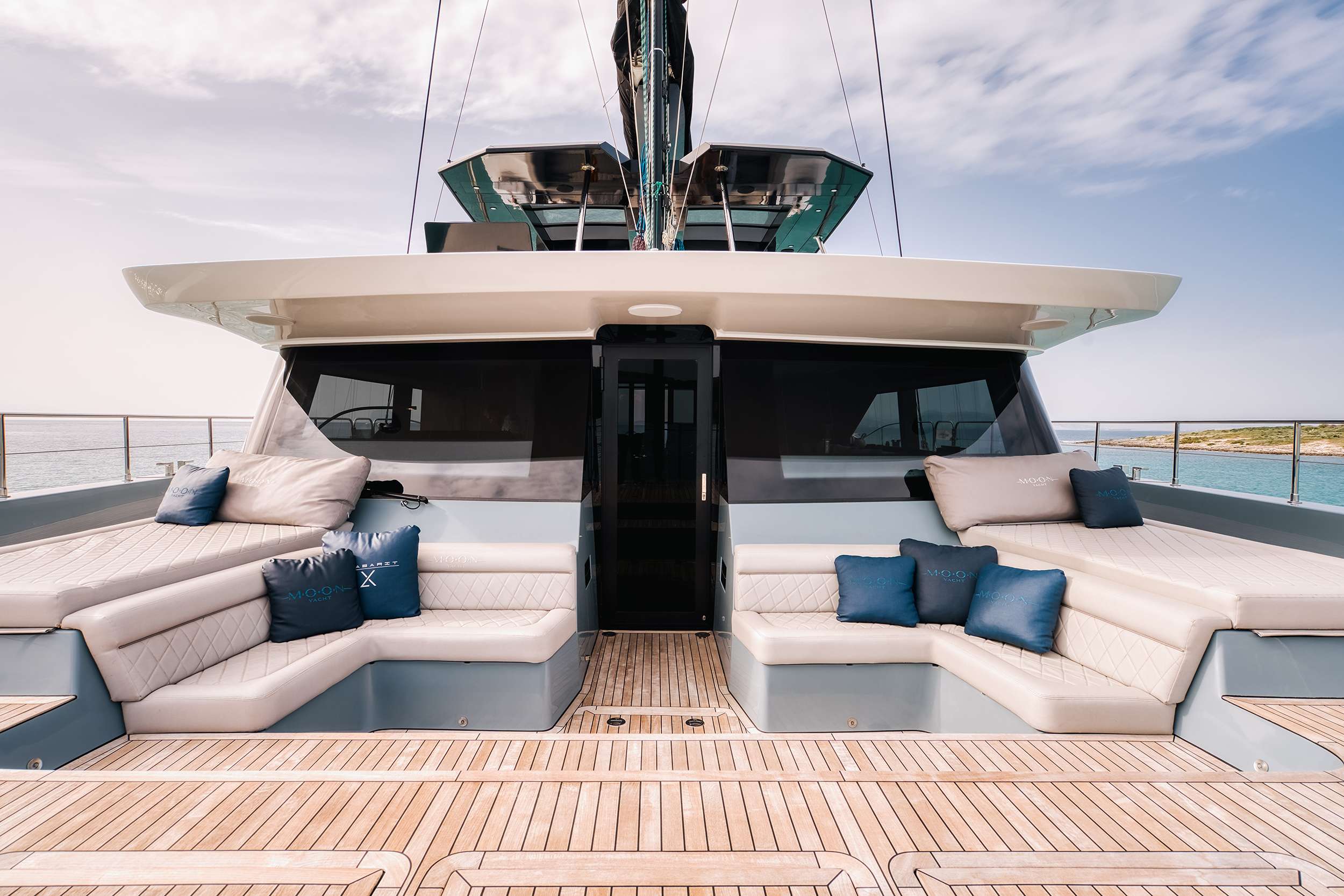 Luxury Crewed Motor Yacht SEABARIT LX photo 6