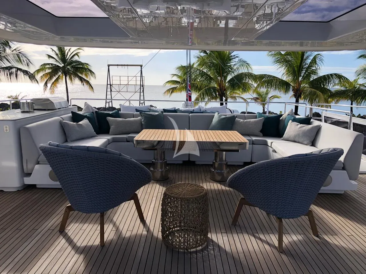 Luxury Crewed Catamaran SEACLUSION photo 8