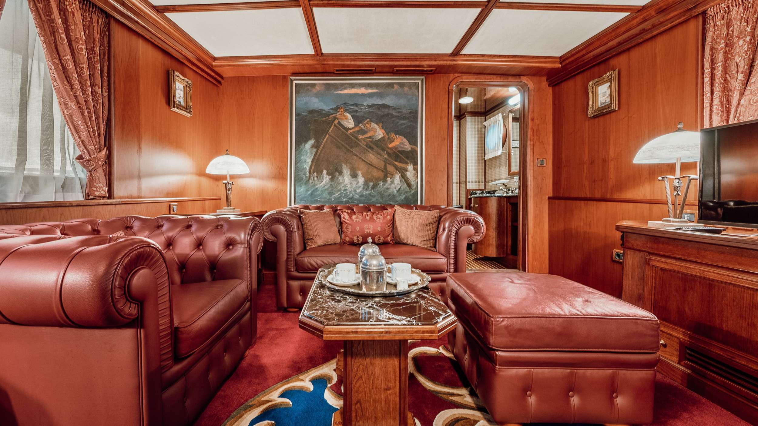 Luxury Crewed Motor Yacht SEAGULL II photo 8