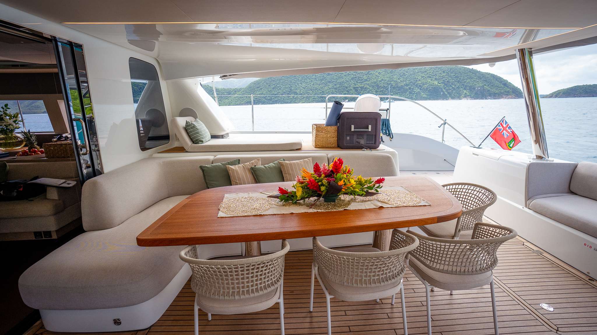 Crewed Catamaran SEAHOME II photo 7