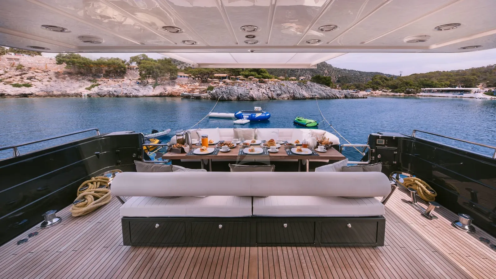 Luxury Crewed Motor Yacht SEAS THE DAY photo 4