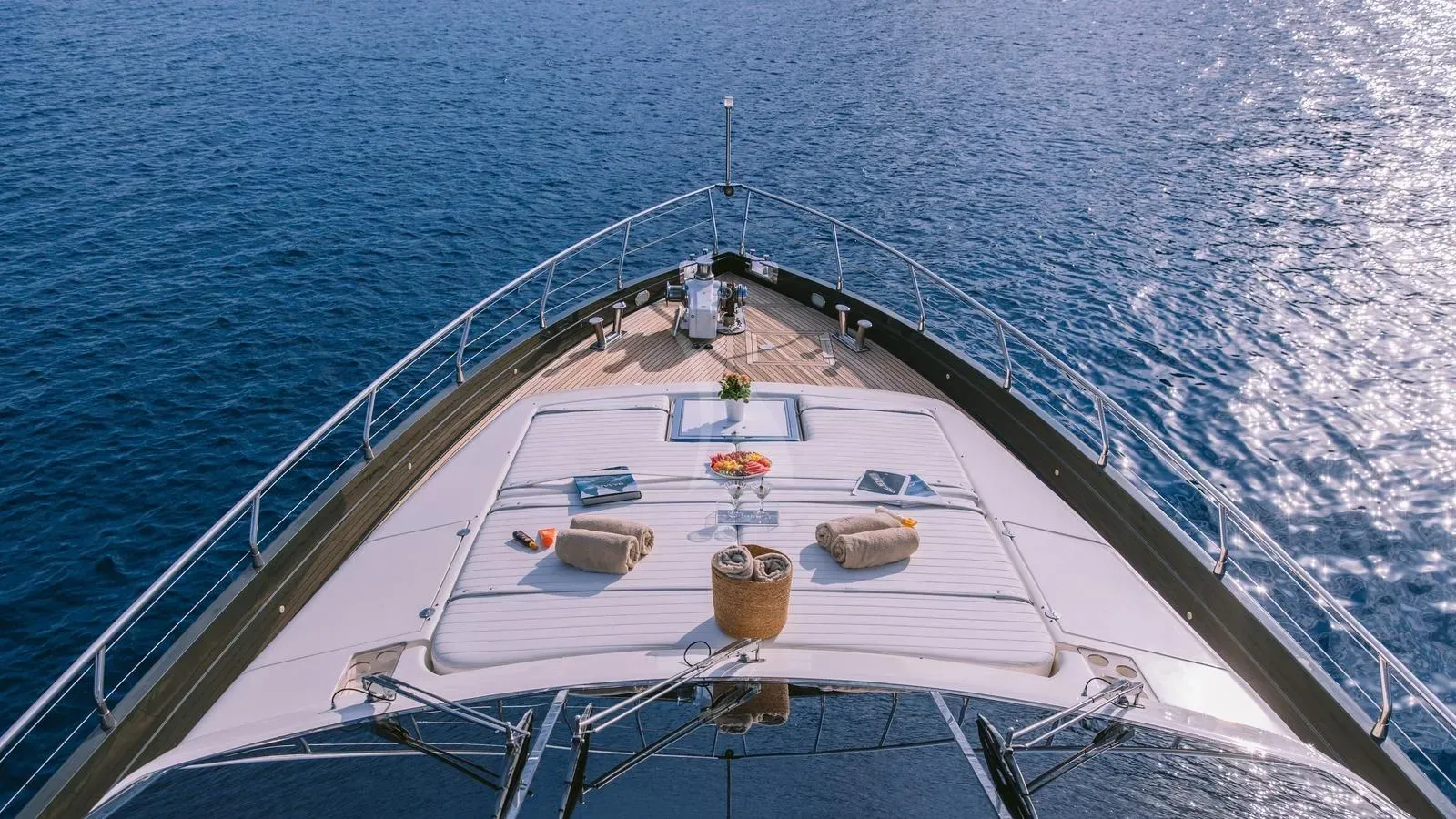 Luxury Crewed Motor Yacht SEAS THE DAY photo 8