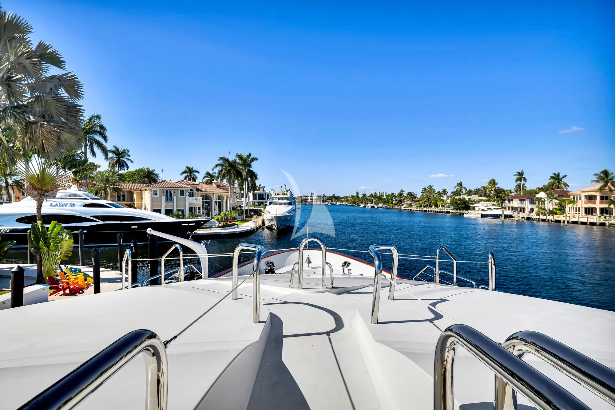 Luxury Crewed Motor Yacht SEASCAPE V photo 6