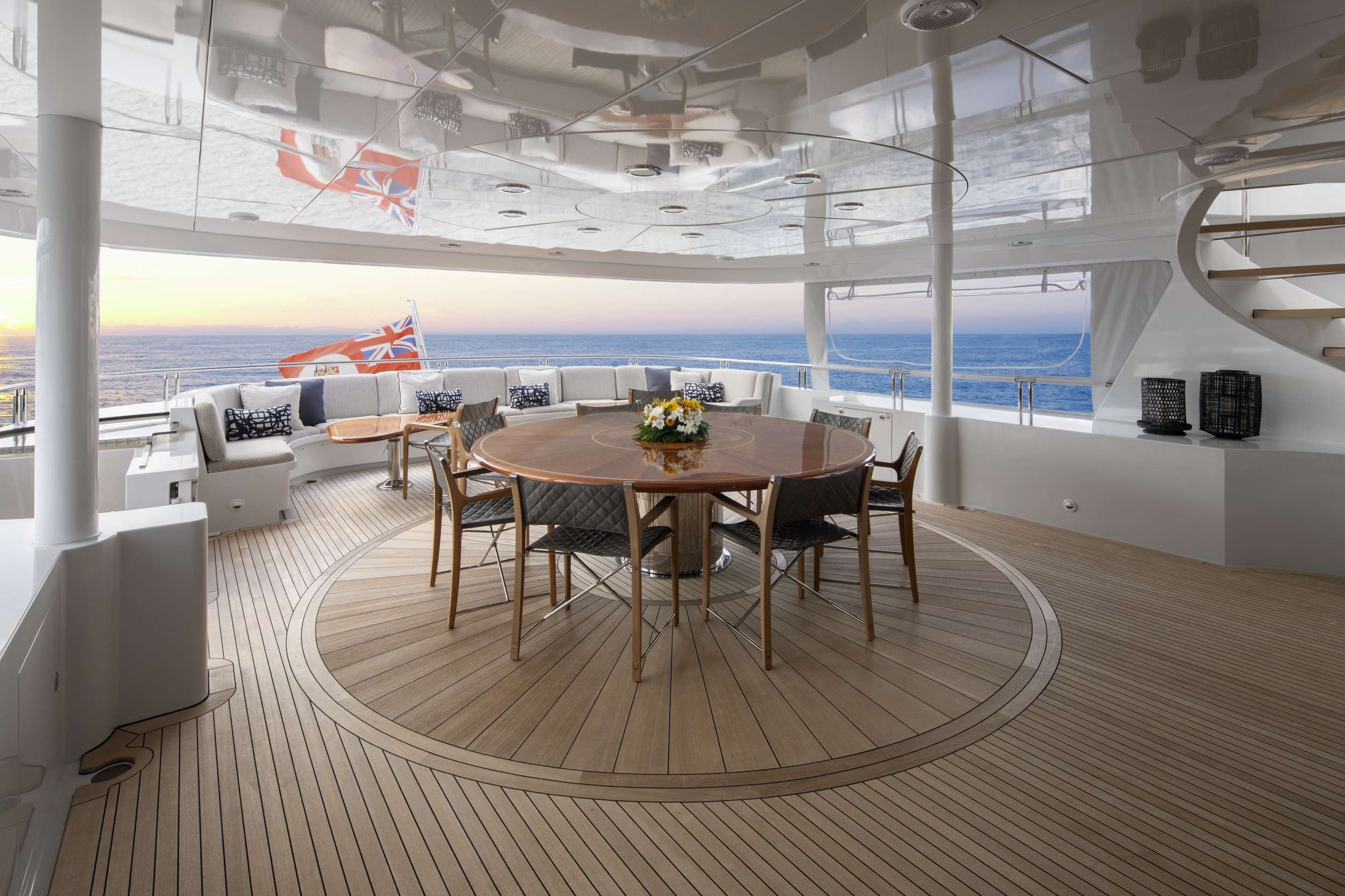 Luxury Crewed Motor Yacht SECOND LOVE photo 5