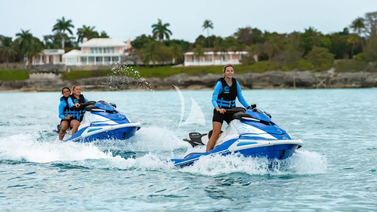 Luxury Crewed Motor Yacht SECOND LOVE photo 5