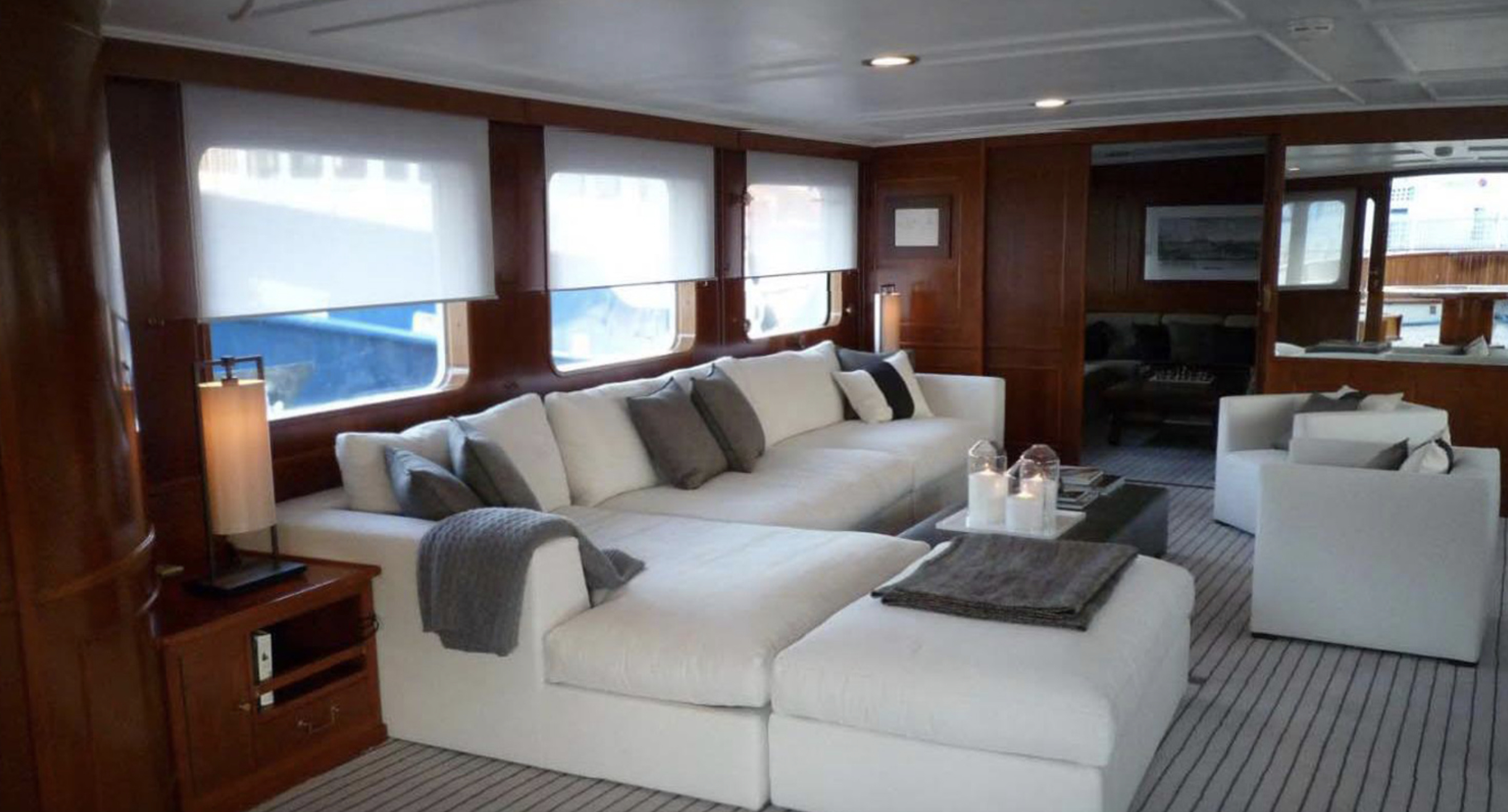 Luxury Crewed Motor Yacht SECRET LIFE photo 6