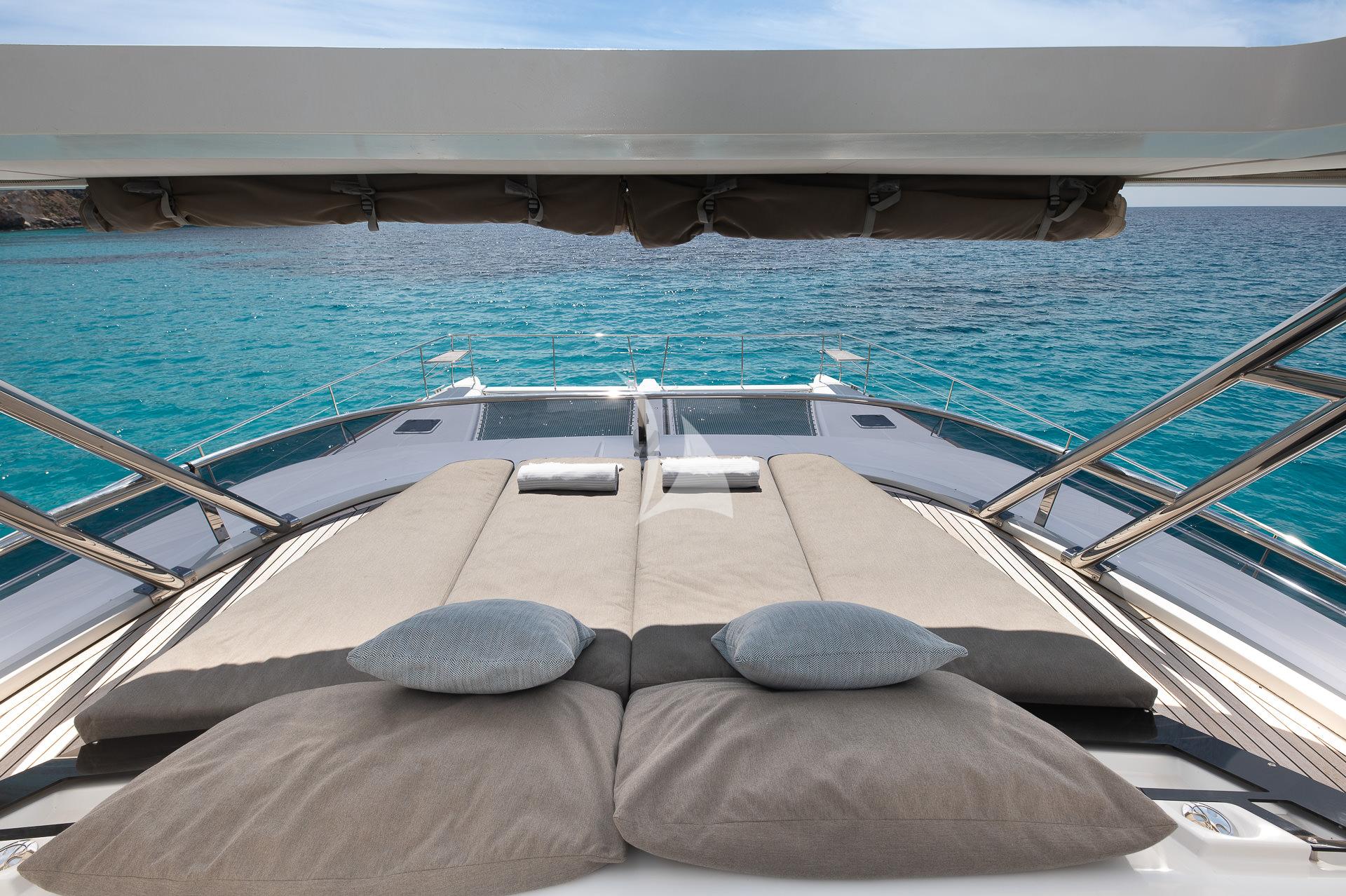 Luxury Crewed Catamaran SEEK photo 8