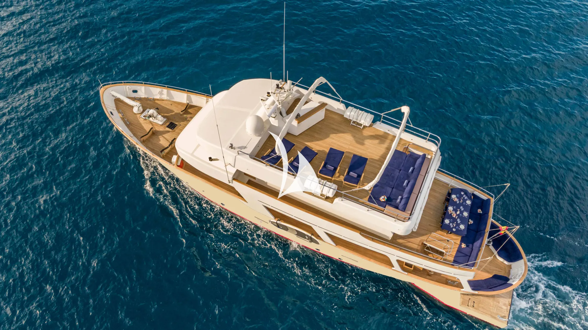 Luxury Crewed Motor Yacht SEMAYA photo 5