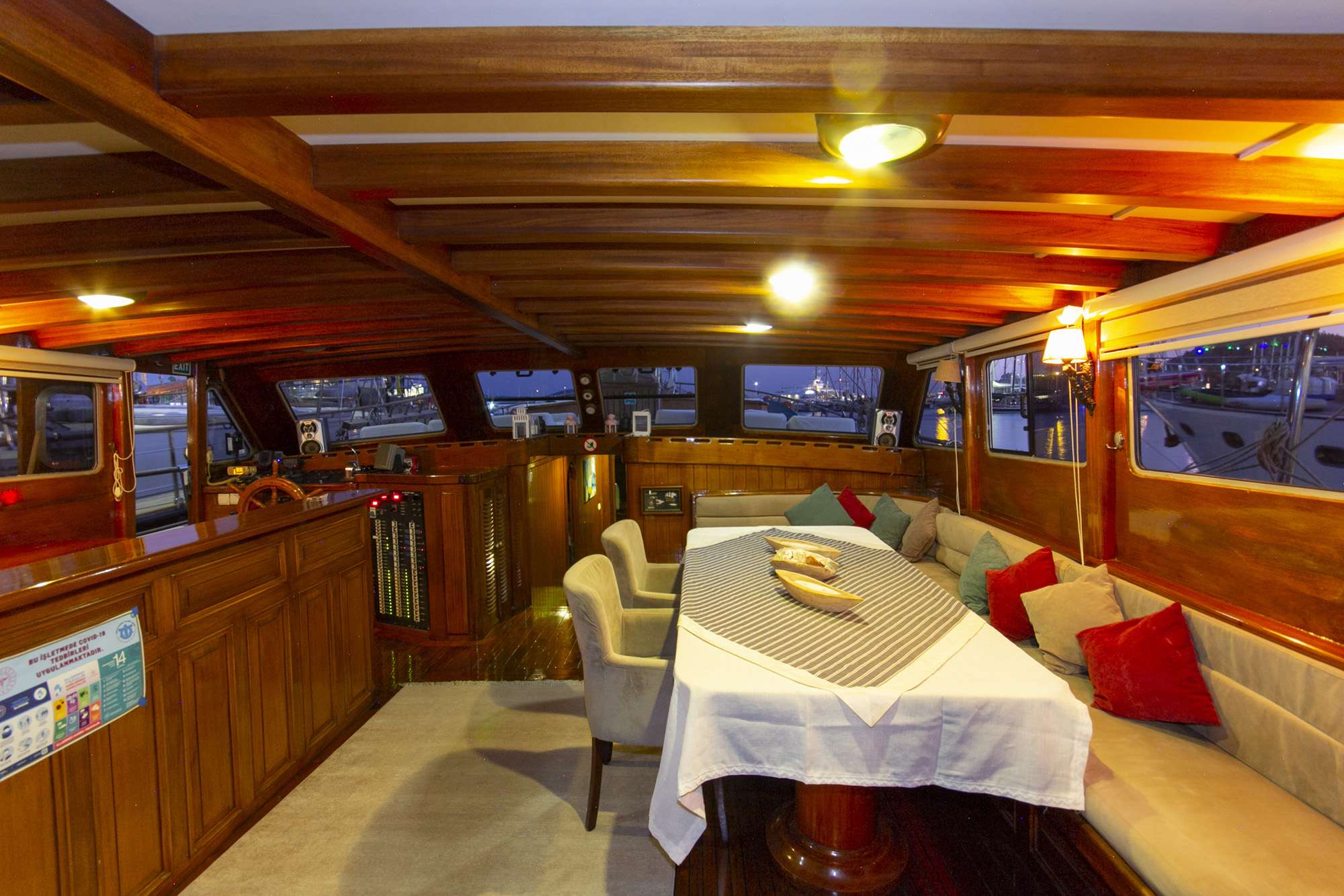 Crewed Sailing Yacht SERENAD photo 6