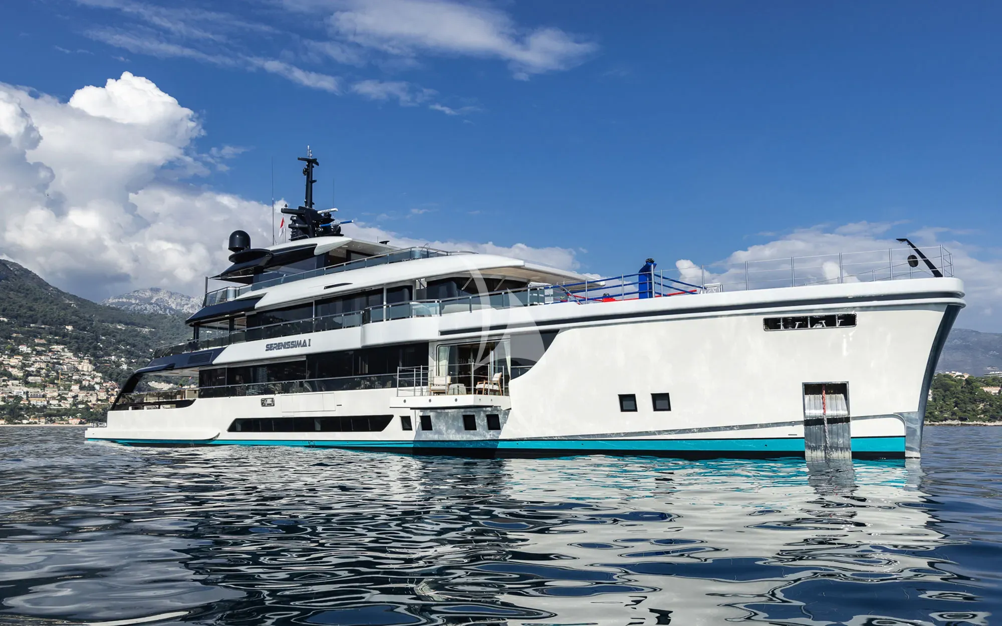 Luxury Crewed Motor Yacht SERENISSIMA II photo 4