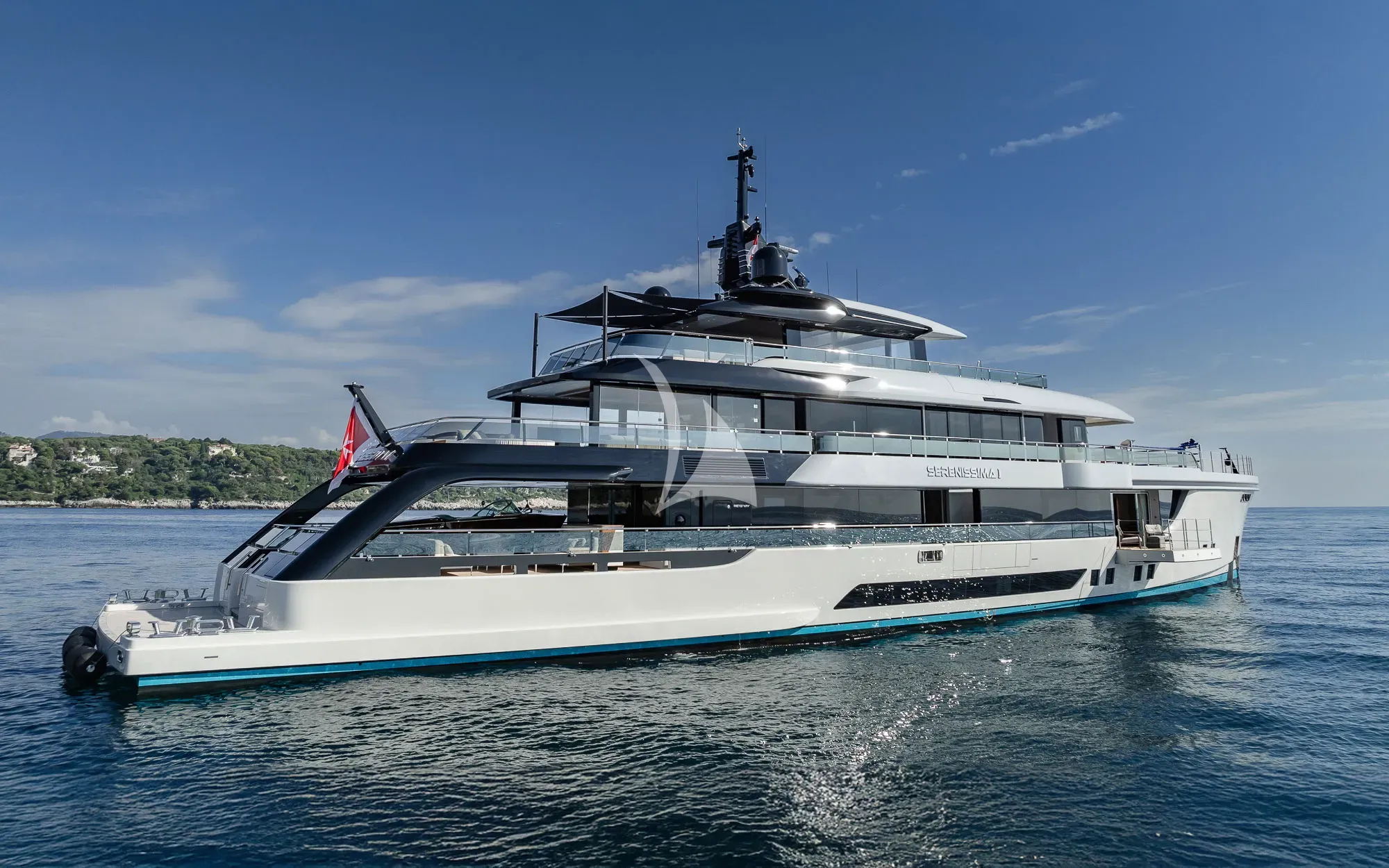 Luxury Crewed Motor Yacht SERENISSIMA II photo 5