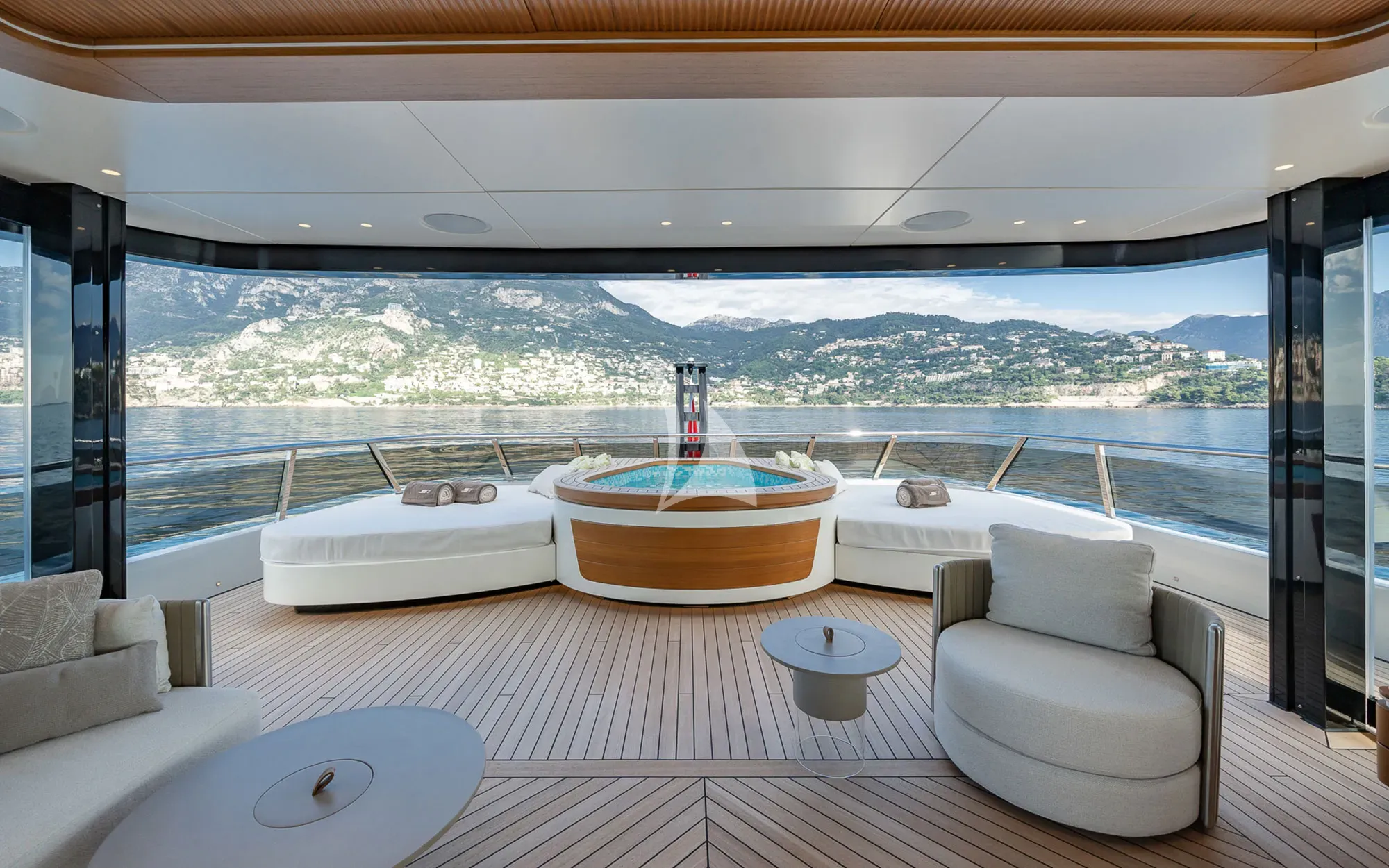 Luxury Crewed Motor Yacht SERENISSIMA II photo 8