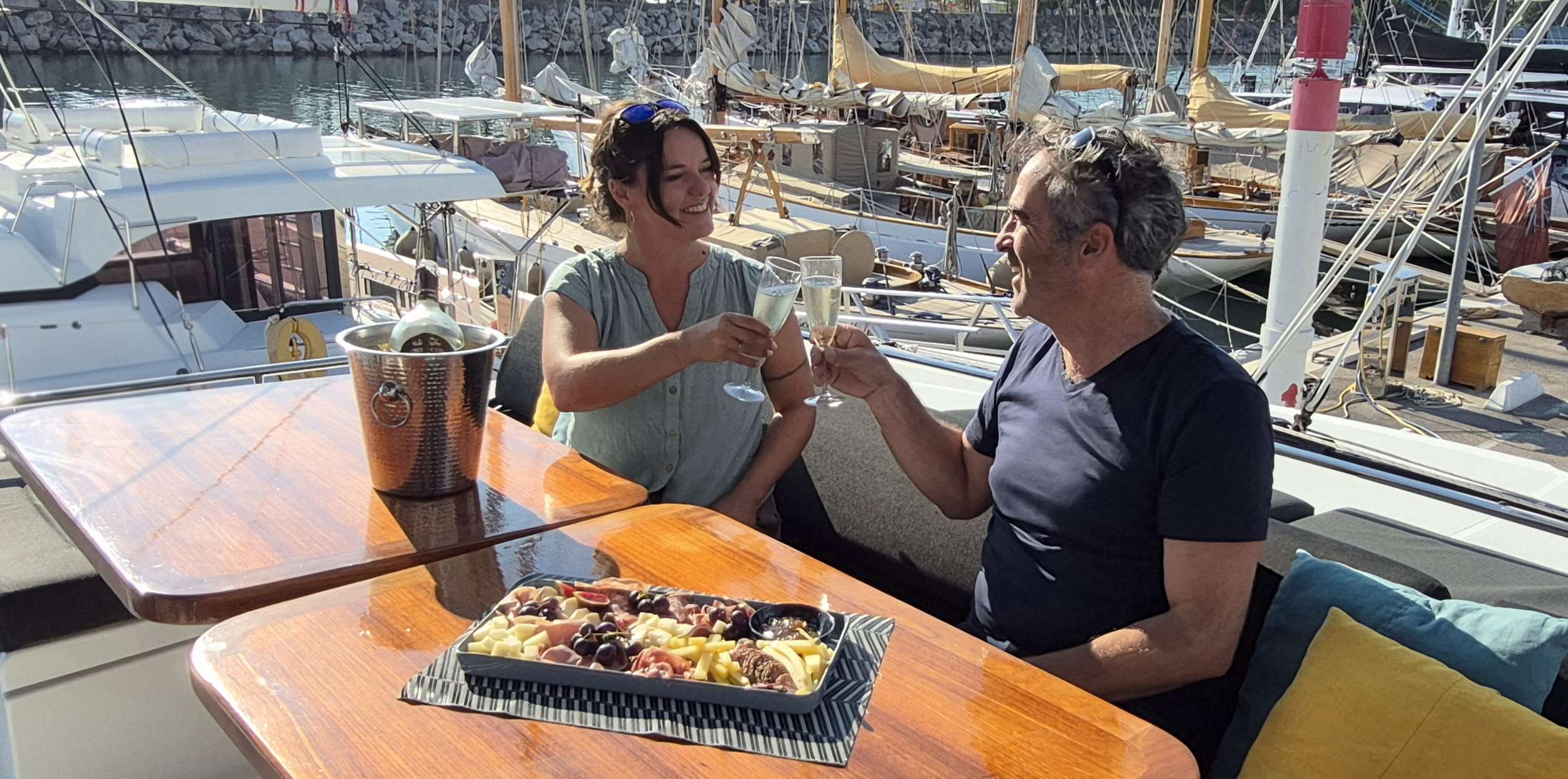 Crewed Catamaran SÉRÉNITÉ photo 7