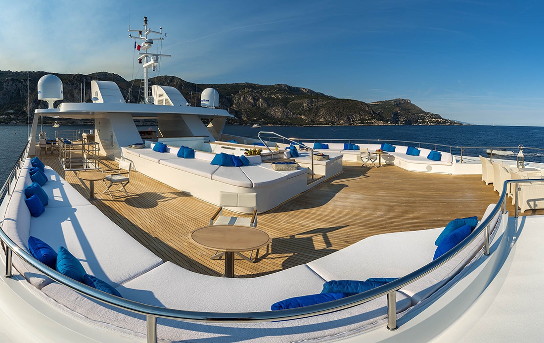 Luxury Crewed Motor Yacht MARQUISE photo 4