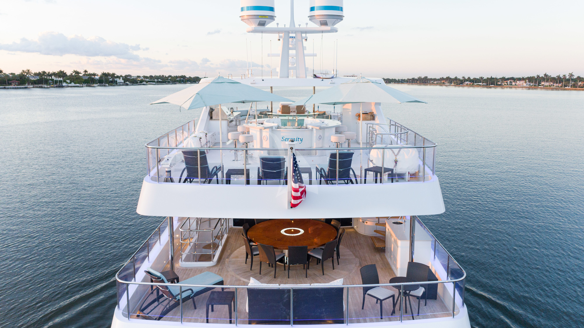 Luxury Crewed Motor Yacht SERENITY photo 5