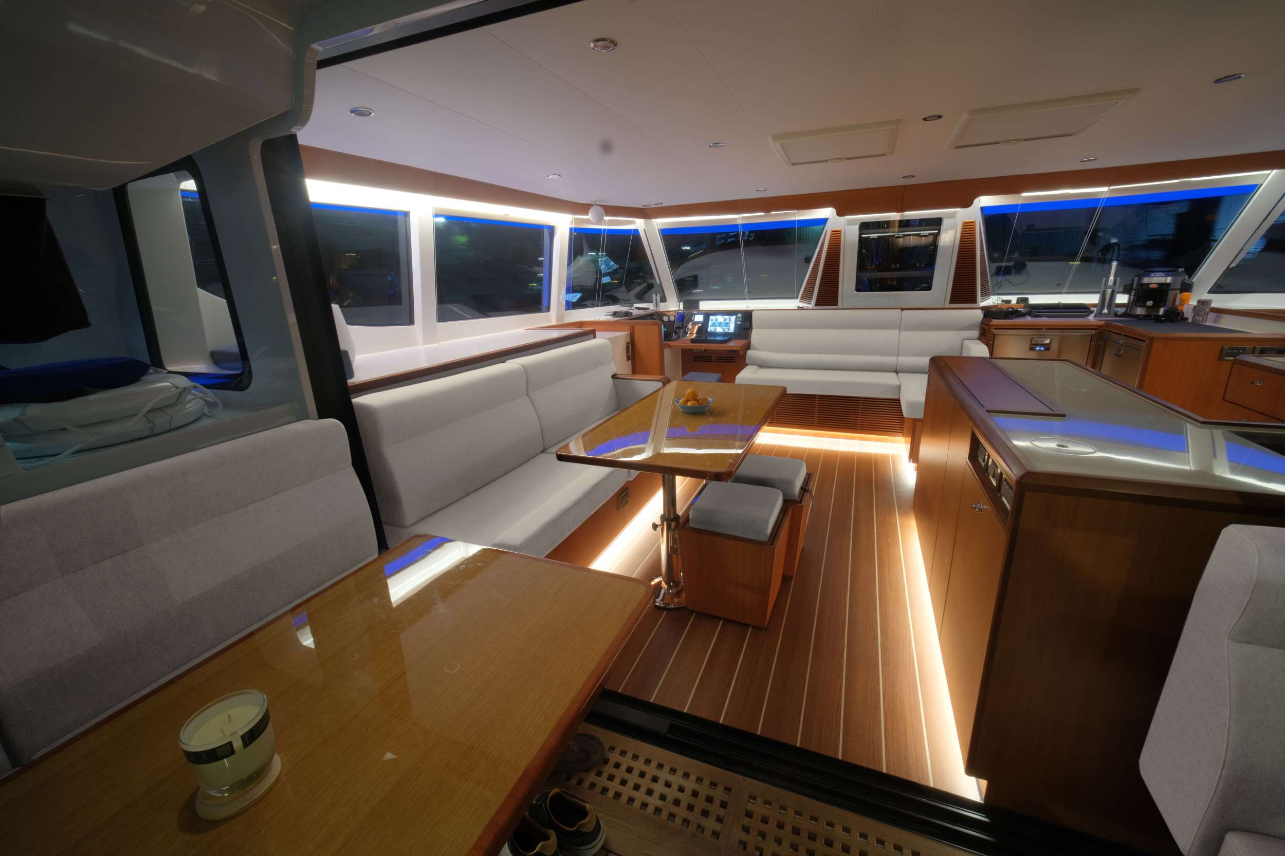 Crewed Catamaran SERENITY photo 8