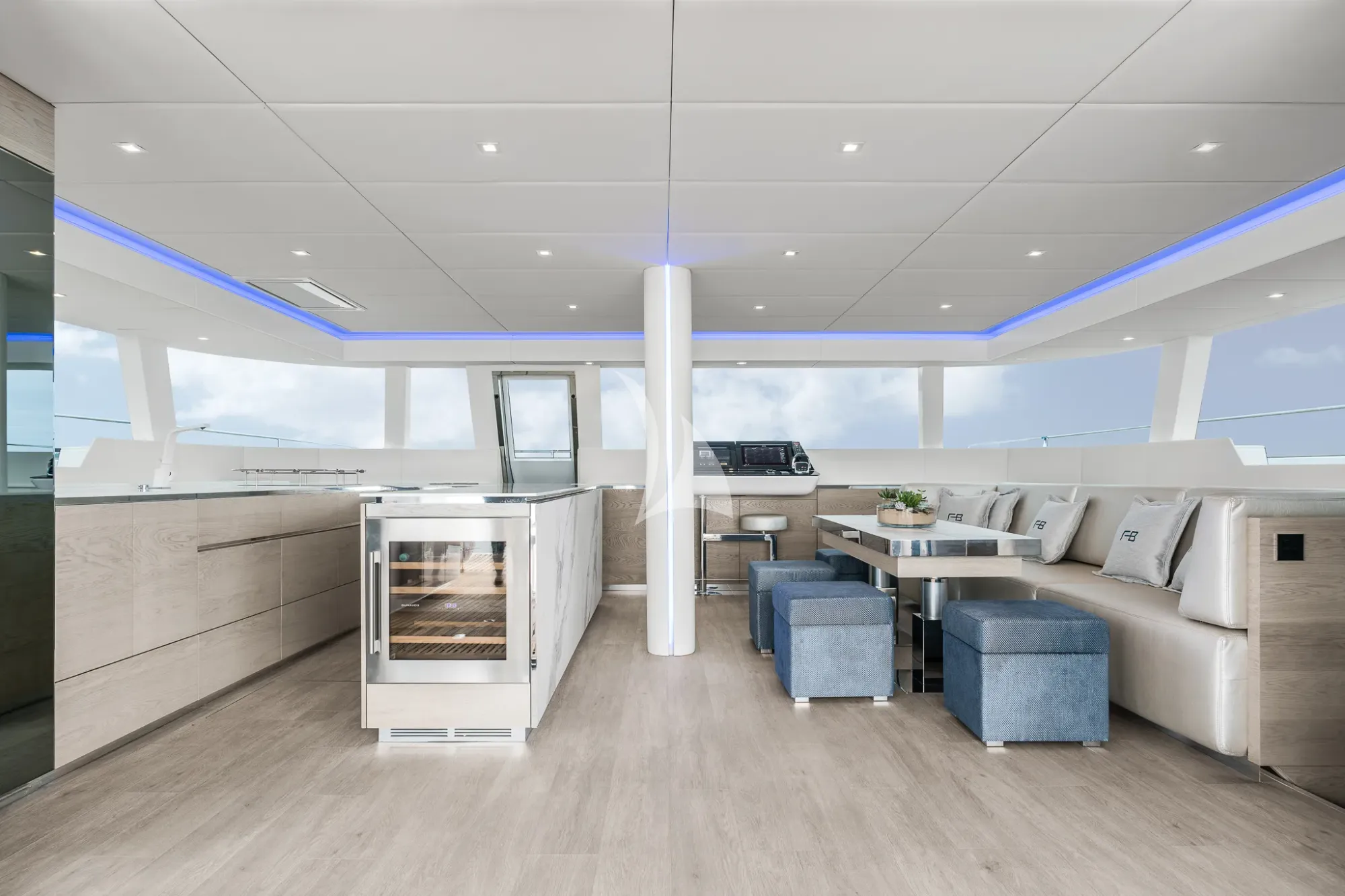 Luxury Crewed Catamaran SERENITY photo 7