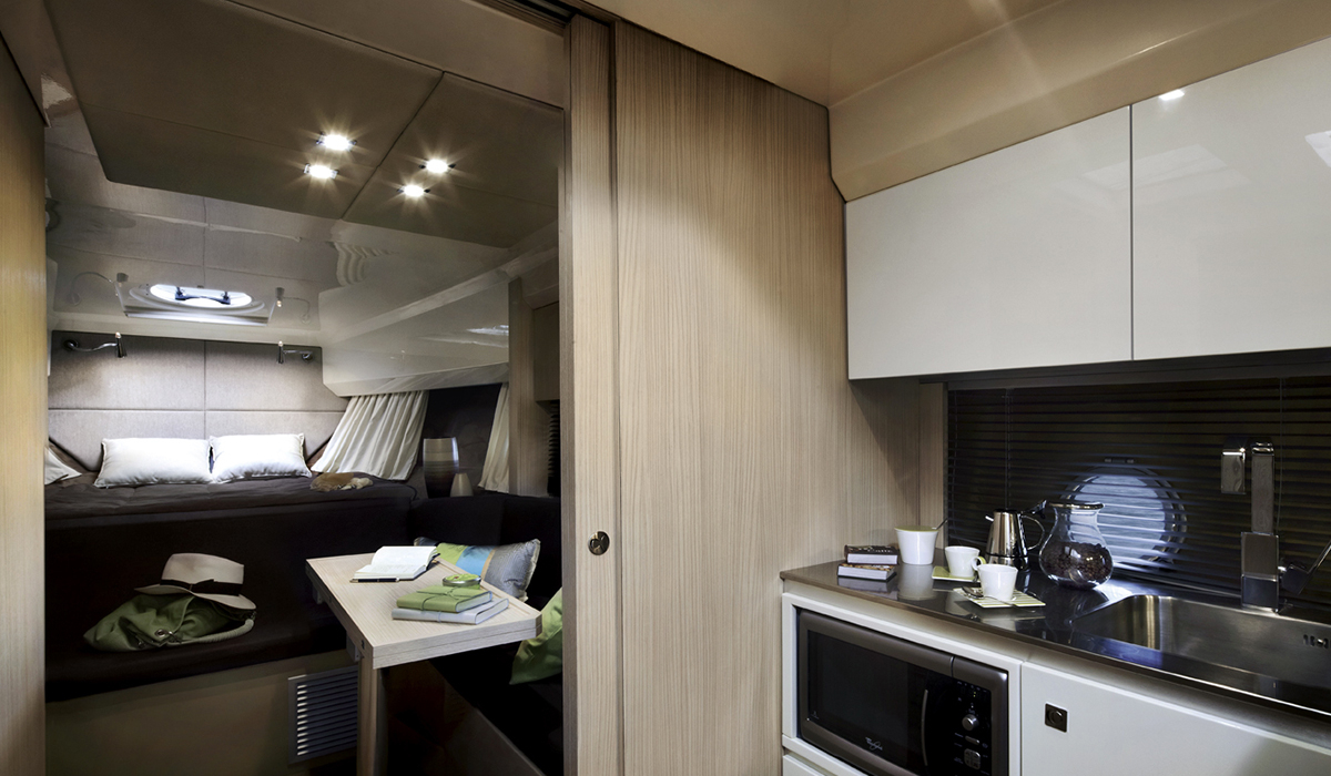 Bareboat Motor Yacht Sessa C35 photo 8