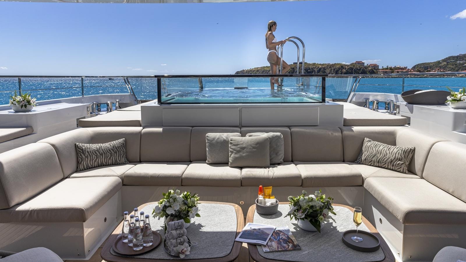 Luxury Crewed Motor Yacht SEVEN SINS photo 8