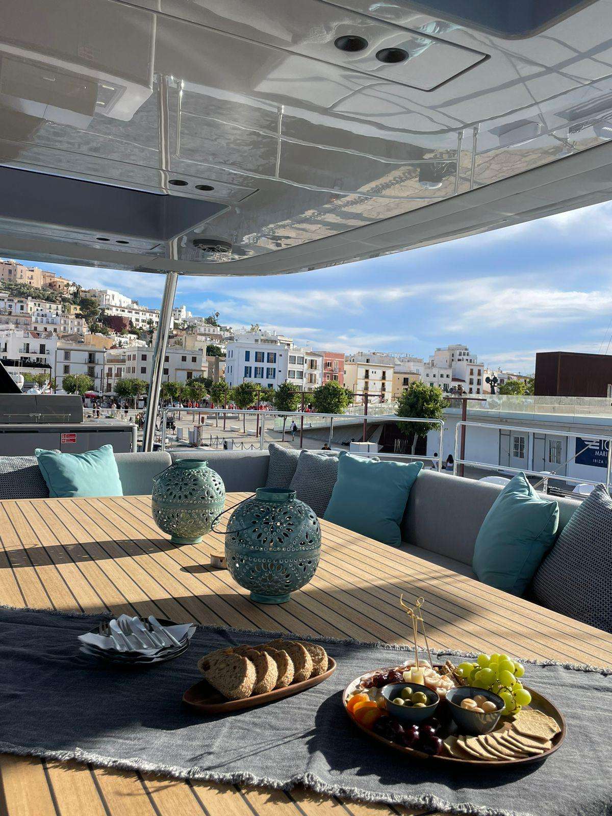 Luxury Crewed Catamaran SHADES OF GREY photo 4