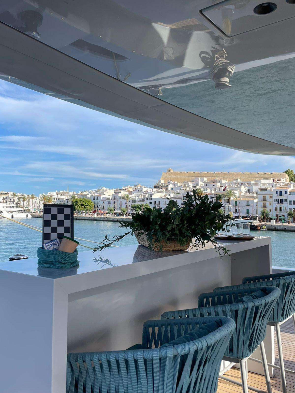 Luxury Crewed Catamaran SHADES OF GREY photo 5