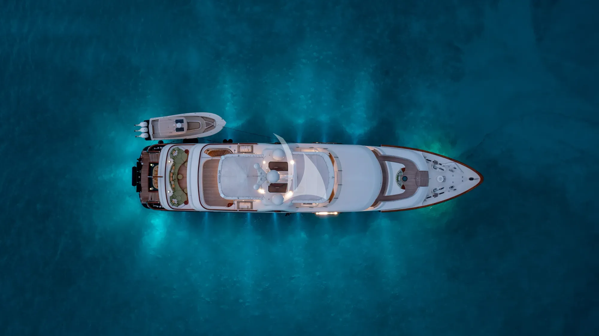 Luxury Crewed Motor Yacht SHADOWL photo 6