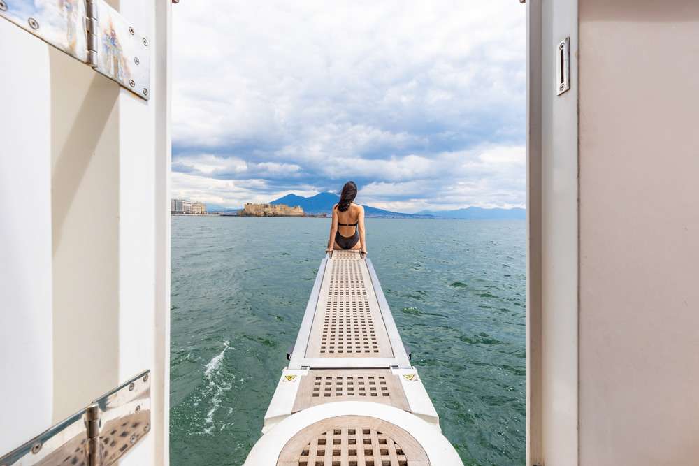 Luxury Crewed Motor Yacht SHANGRA photo 6