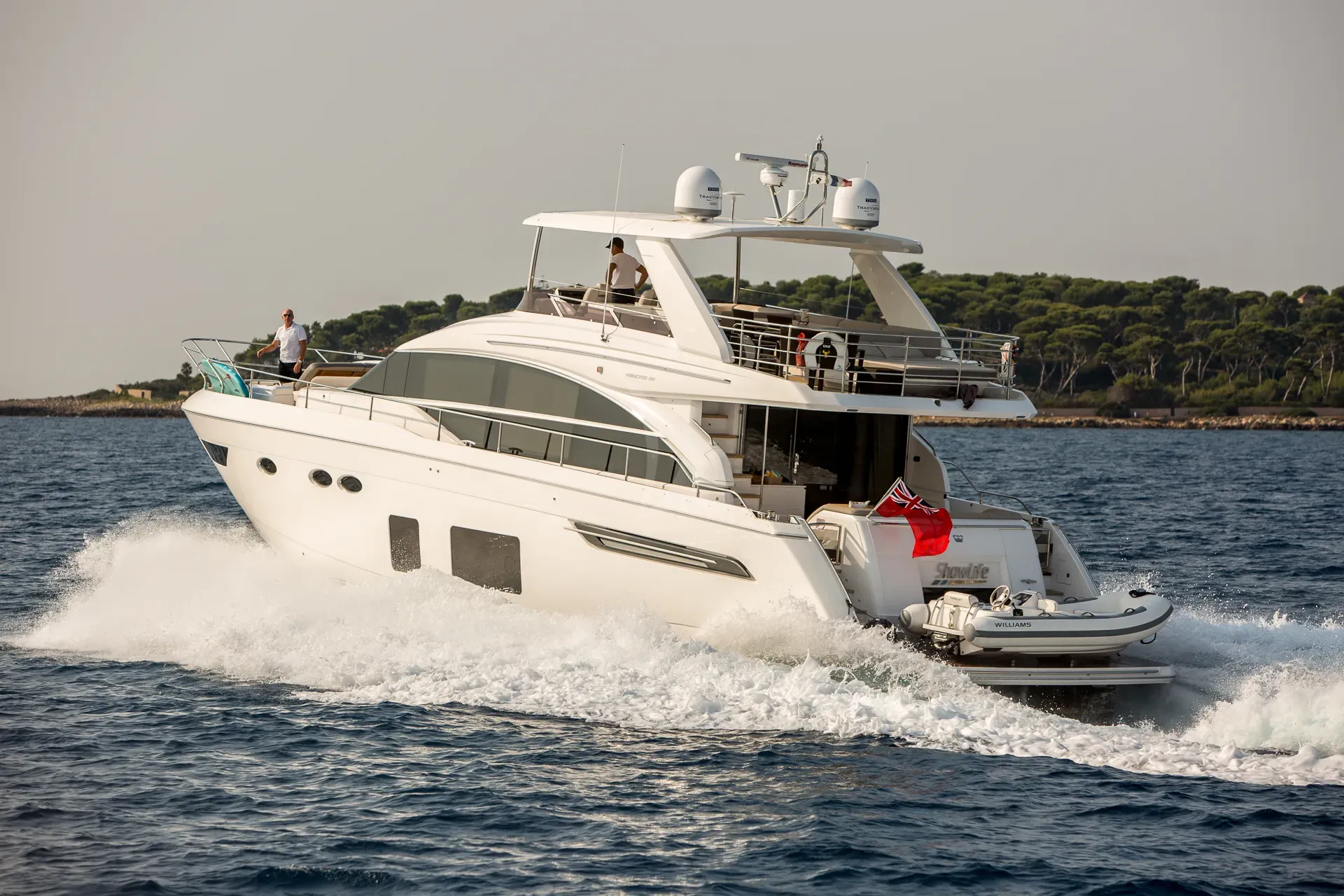 Luxury Crewed Motor Yacht SHAWLIFE photo 4