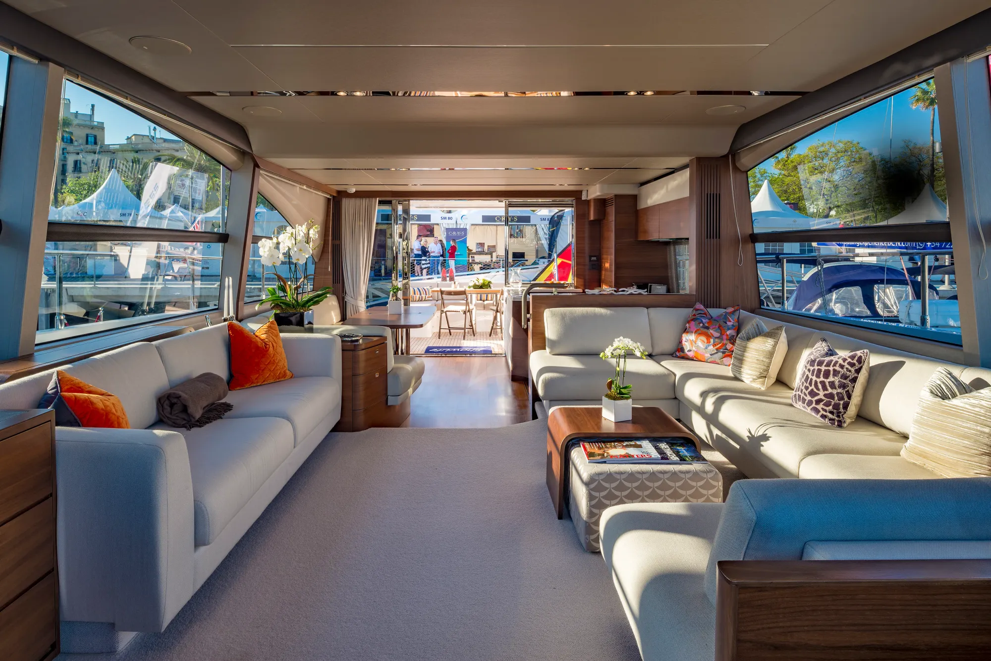 Luxury Crewed Motor Yacht SHAWLIFE photo 8