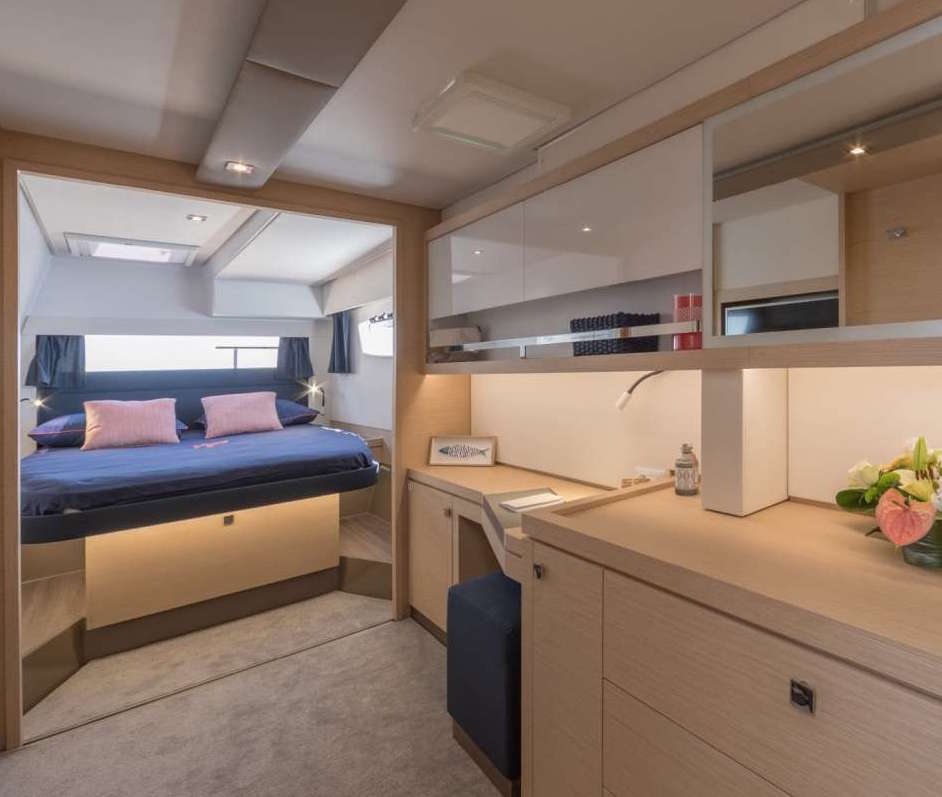 Crewed Catamaran SHEILA T photo 6