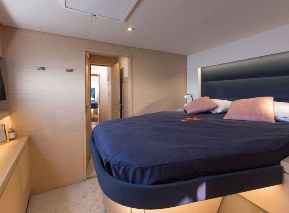 Crewed Catamaran SHEILA T photo 7