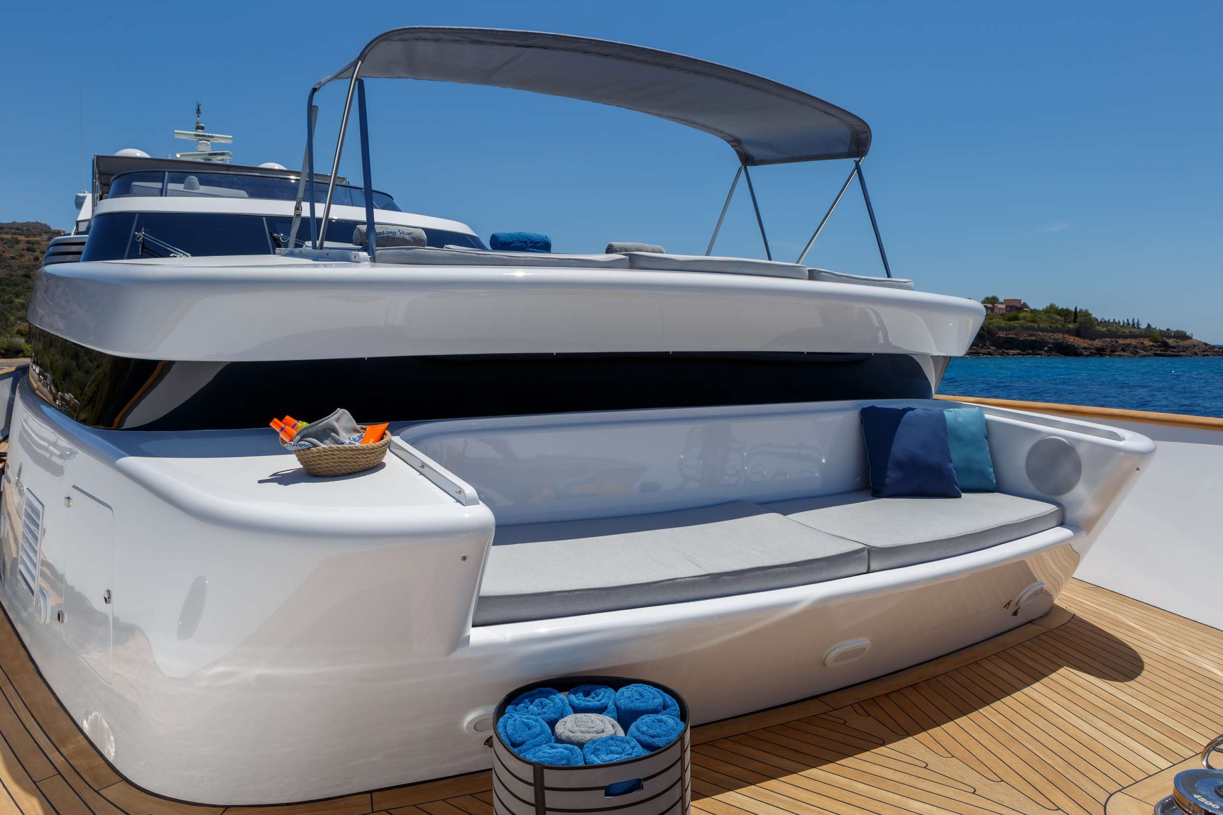 Luxury Motor Yacht SHOOTING STAR photo 3