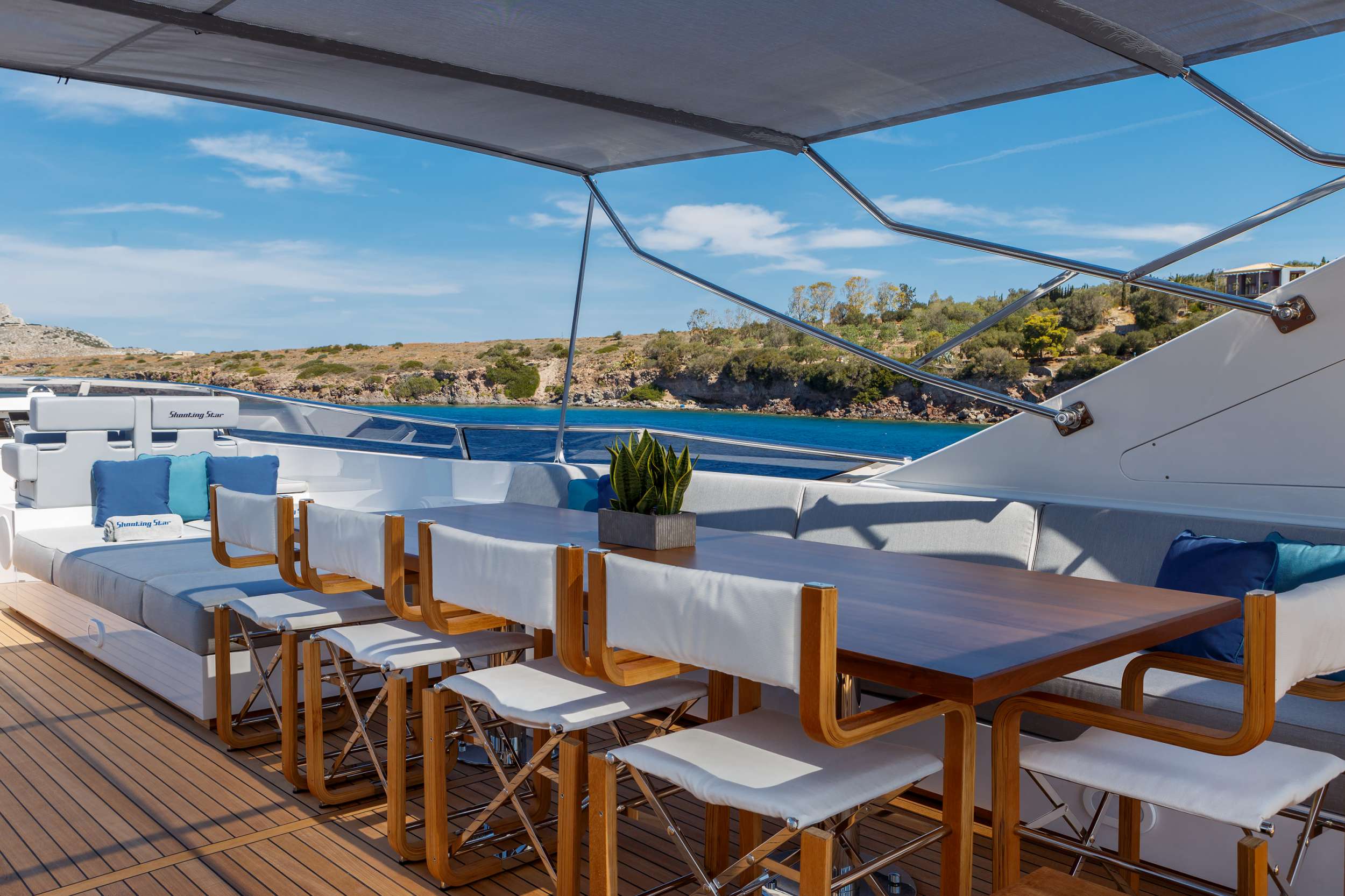 Luxury Motor Yacht SHOOTING STAR photo 4