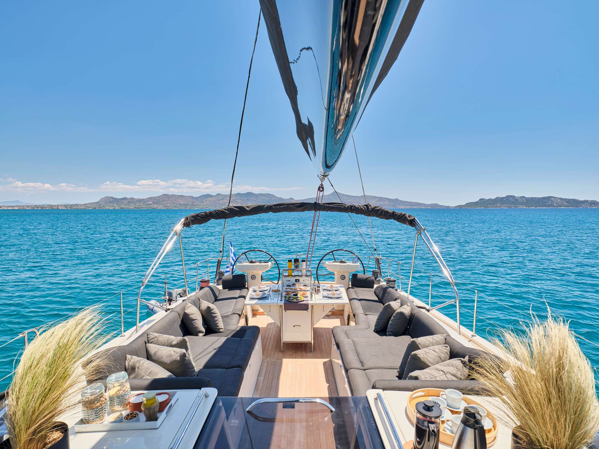 Luxury Crewed Sailing Yacht SHOOTING STAR photo 5